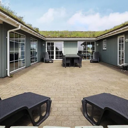 12 Person Holiday In Bl Vand Dom wakacyjny
