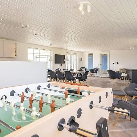 12 Person Holiday In Bl Vand بيت للعطل Blåvand